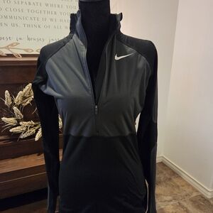 Nike Black Long-Sleeve Pullover